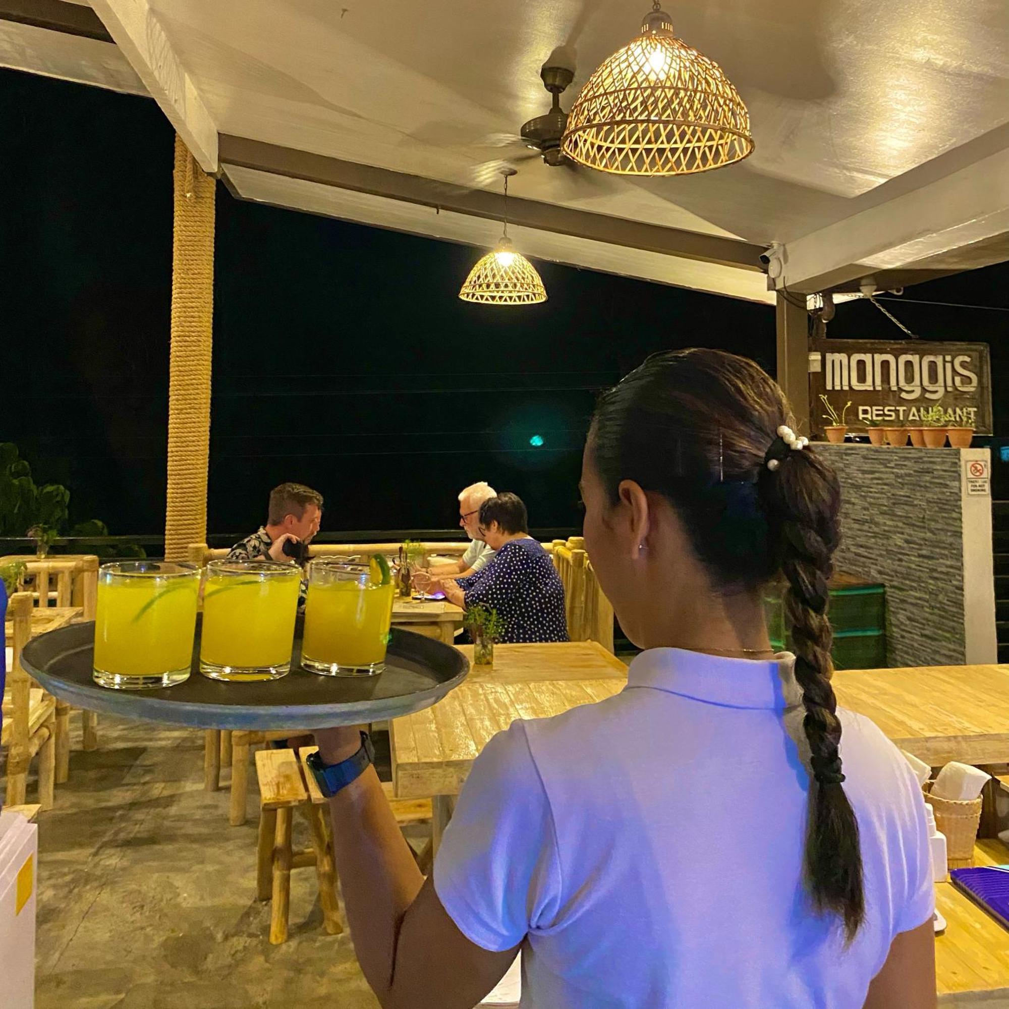 Vela Terraces Hotel Coron Exteriör bild
