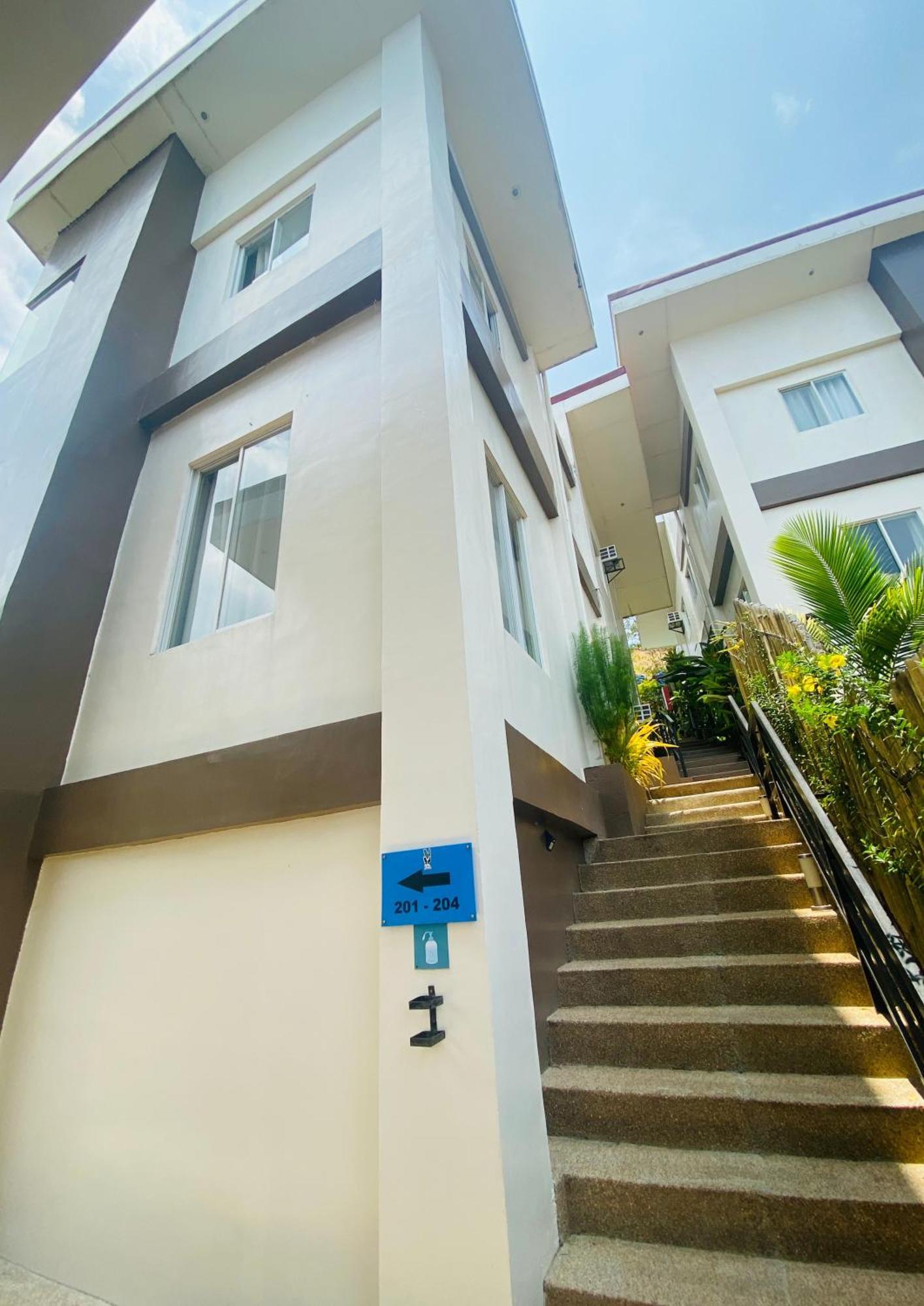 Vela Terraces Hotel Coron Exteriör bild