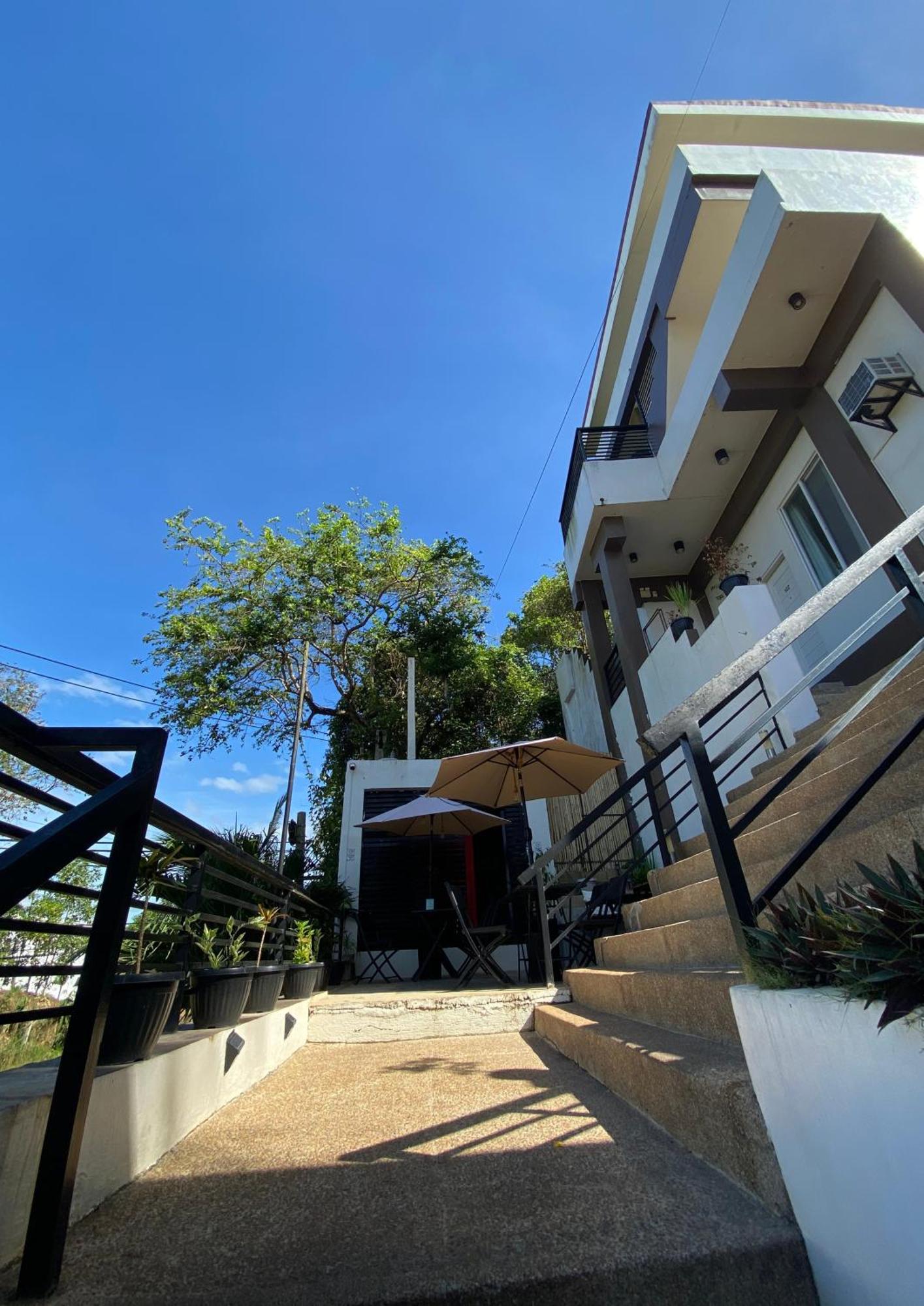 Vela Terraces Hotel Coron Exteriör bild