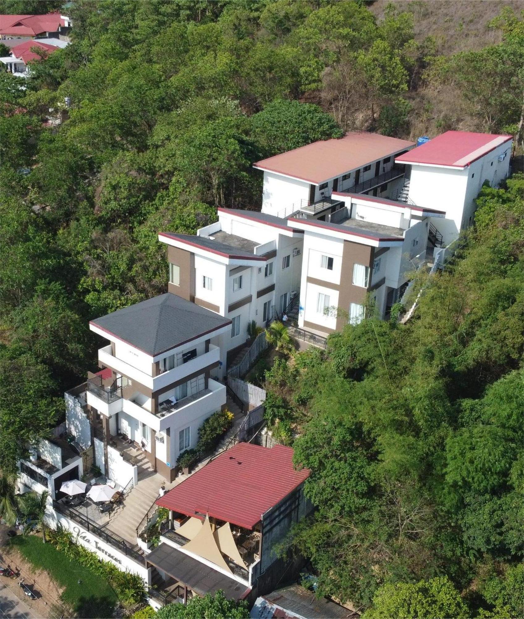 Vela Terraces Hotel Coron Exteriör bild