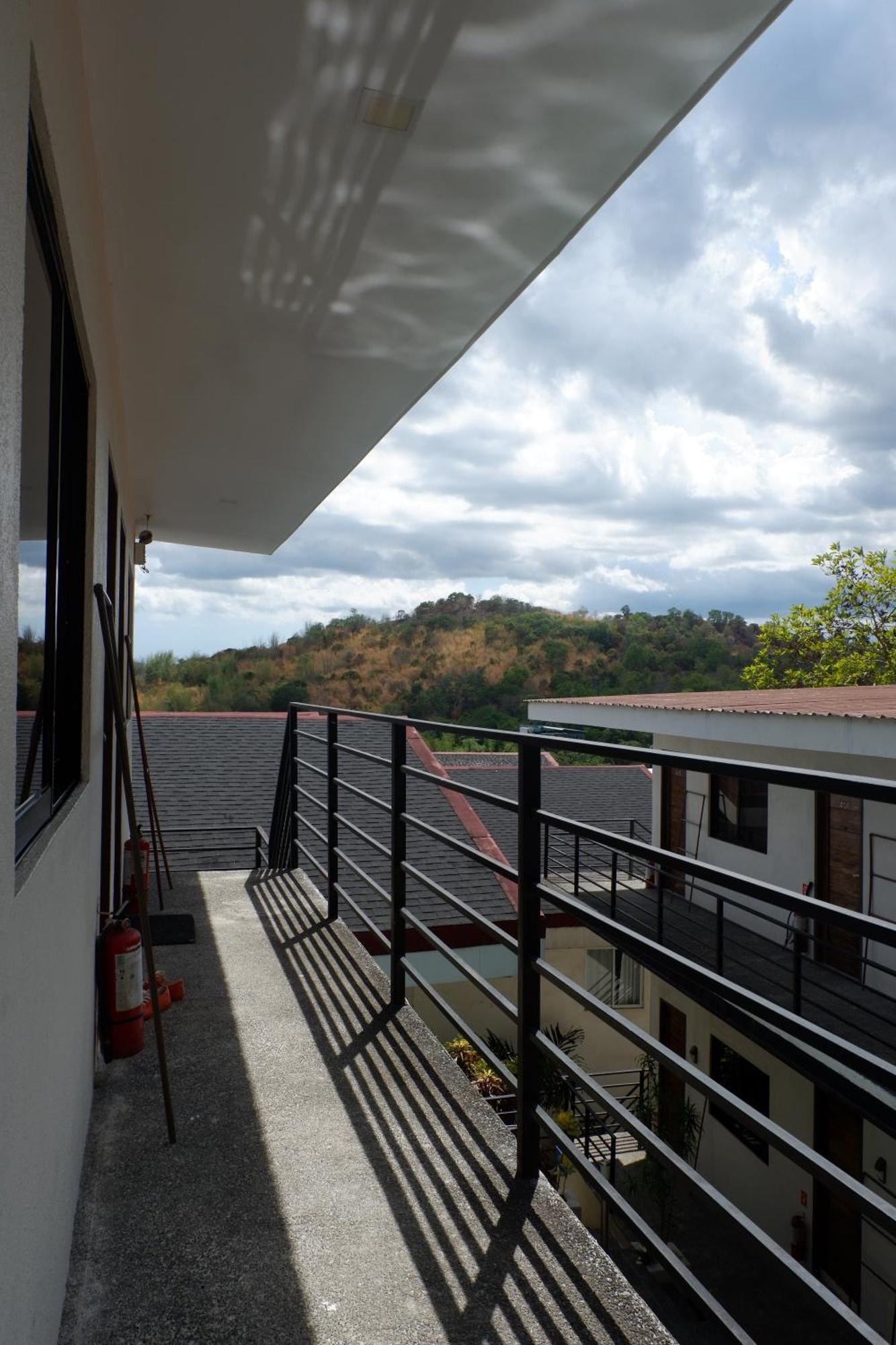 Vela Terraces Hotel Coron Exteriör bild