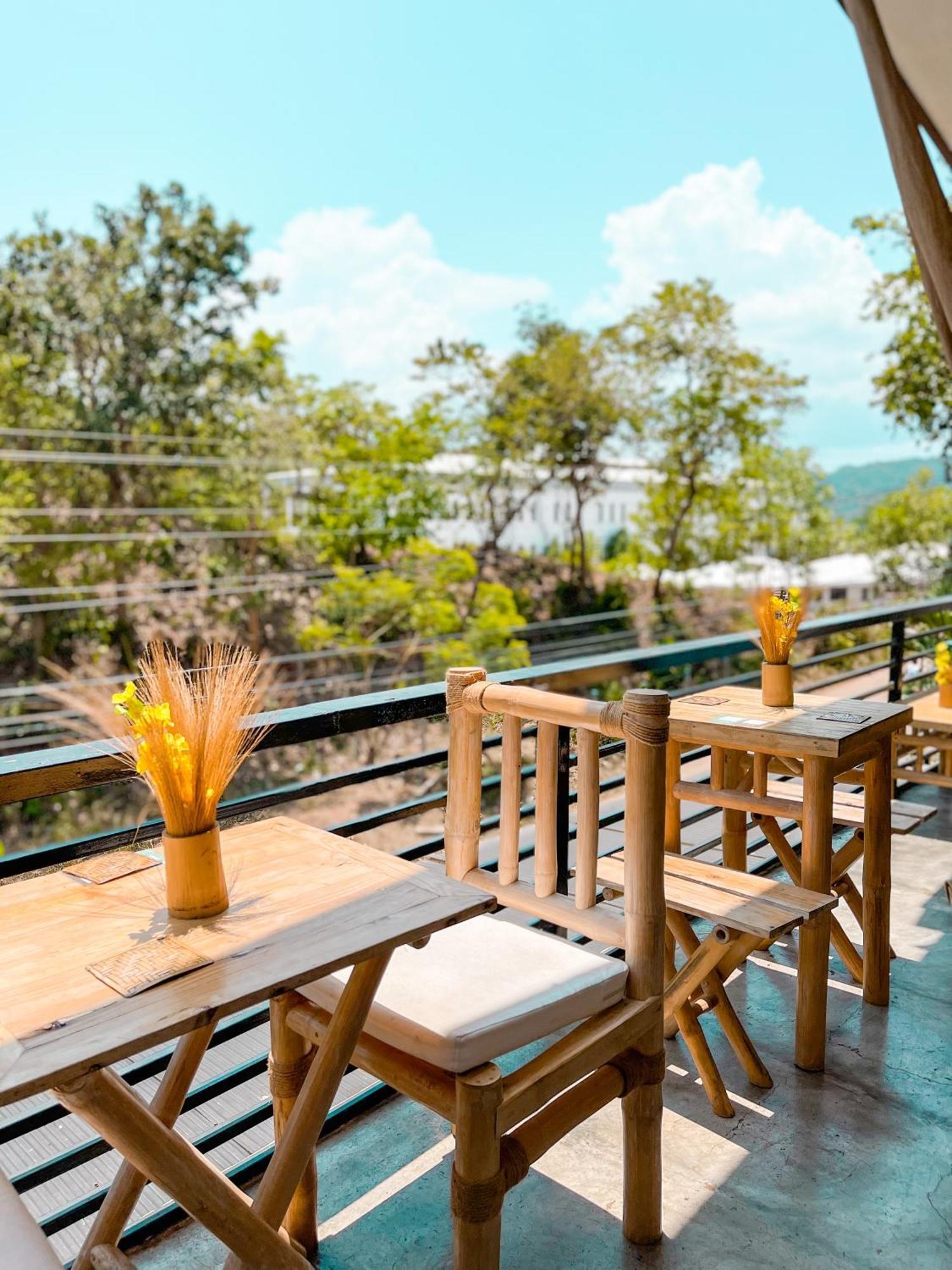 Vela Terraces Hotel Coron Exteriör bild