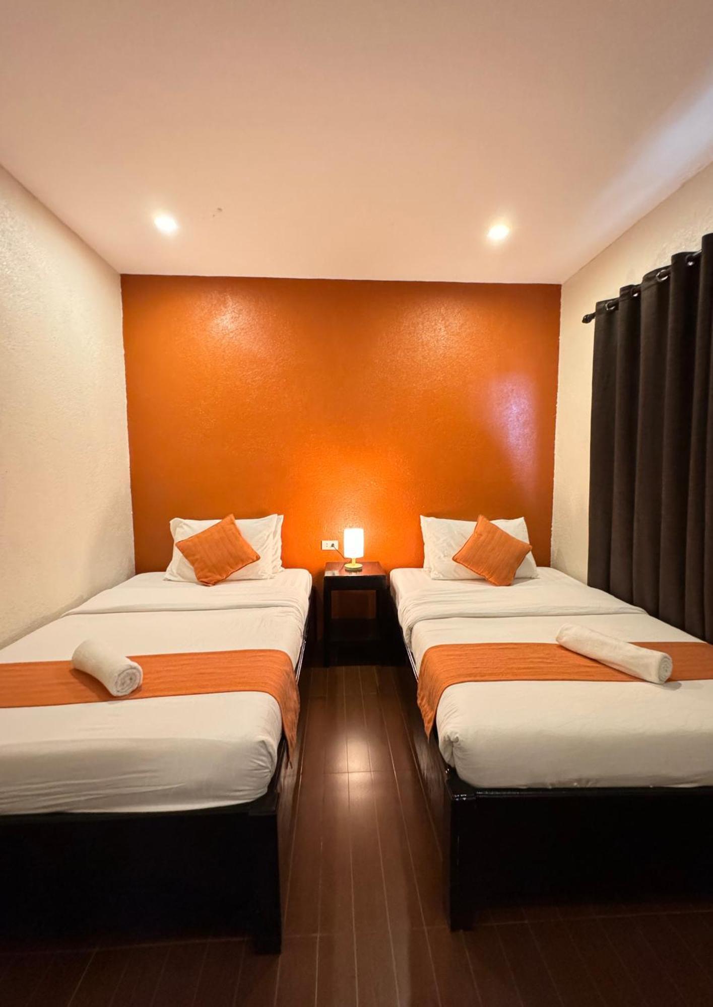 Vela Terraces Hotel Coron Exteriör bild